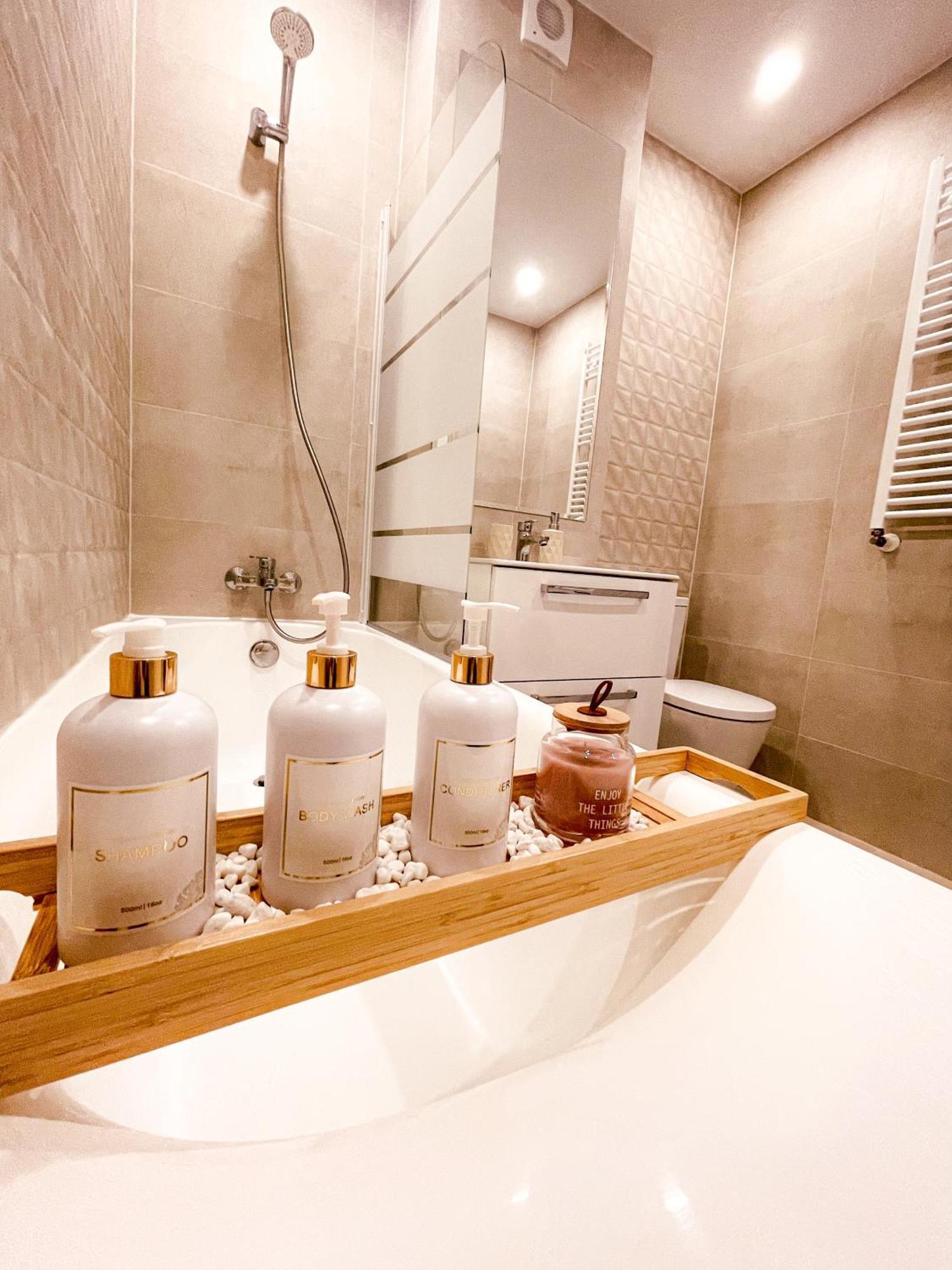 Metropolis Elegance Lejlighed Bukarest Eksteriør billede